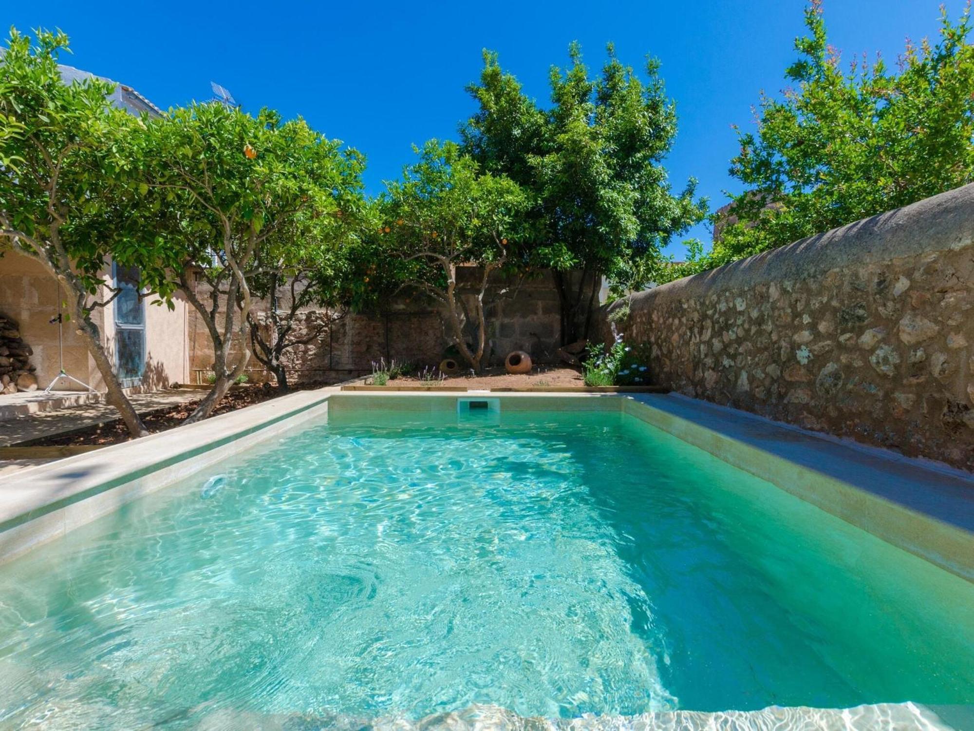 Mora - With Private Pool In *